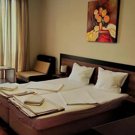 - Diamond Apartment Burgas City