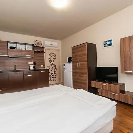 - Diamond * Burgas City