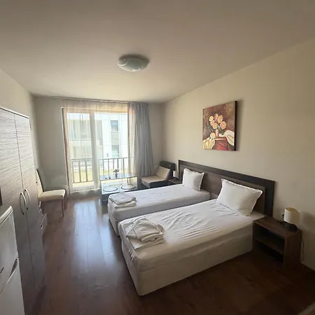 - Diamond Apartment Burgas